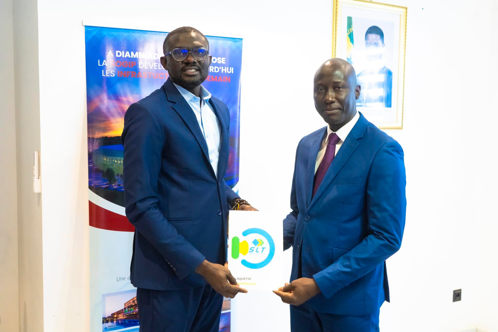 You are currently viewing Le Directeur Général de la SOGIP, M. Dame MBODJI, a reçu M. Serigne Mamadou MBOUP, Directeur Général de la SAPCO